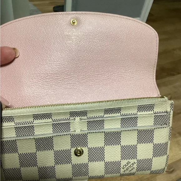 Louis Vuitton Damier Azur Emilie Wallet - Picture 2 of 7